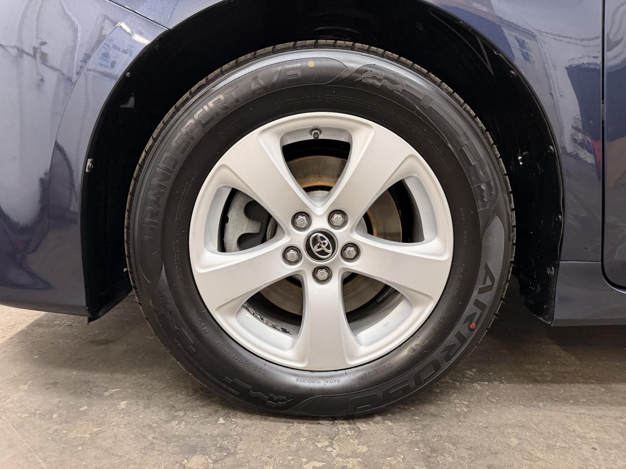 Toyota Sienna LE 8-Passenger 2018