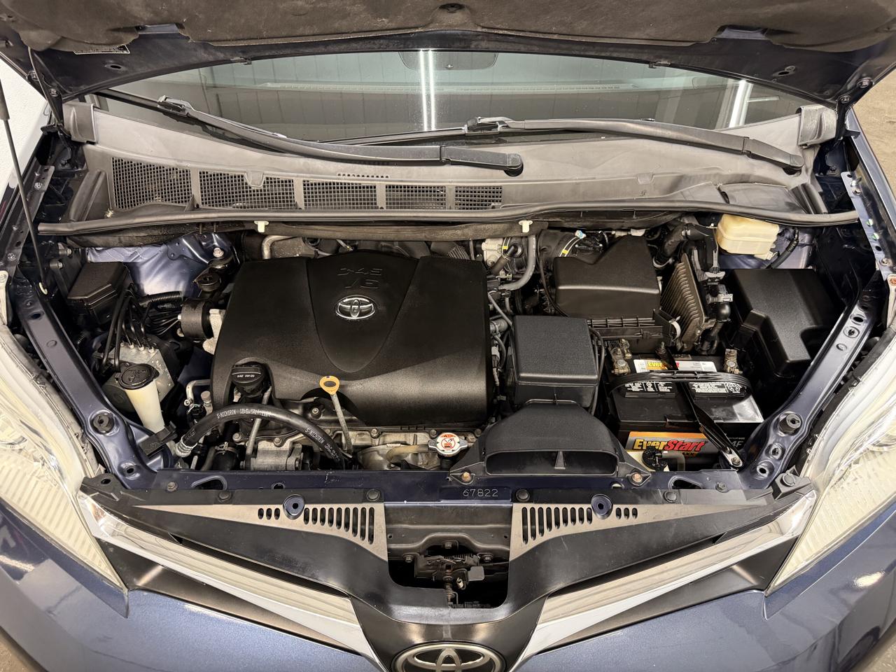 Toyota Sienna LE 8-Passenger 2018