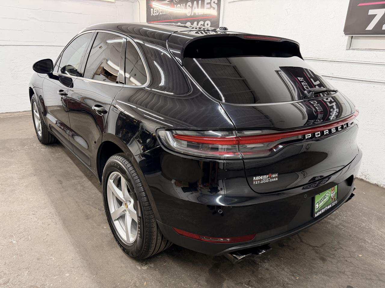 Porsche Macan Base 2021