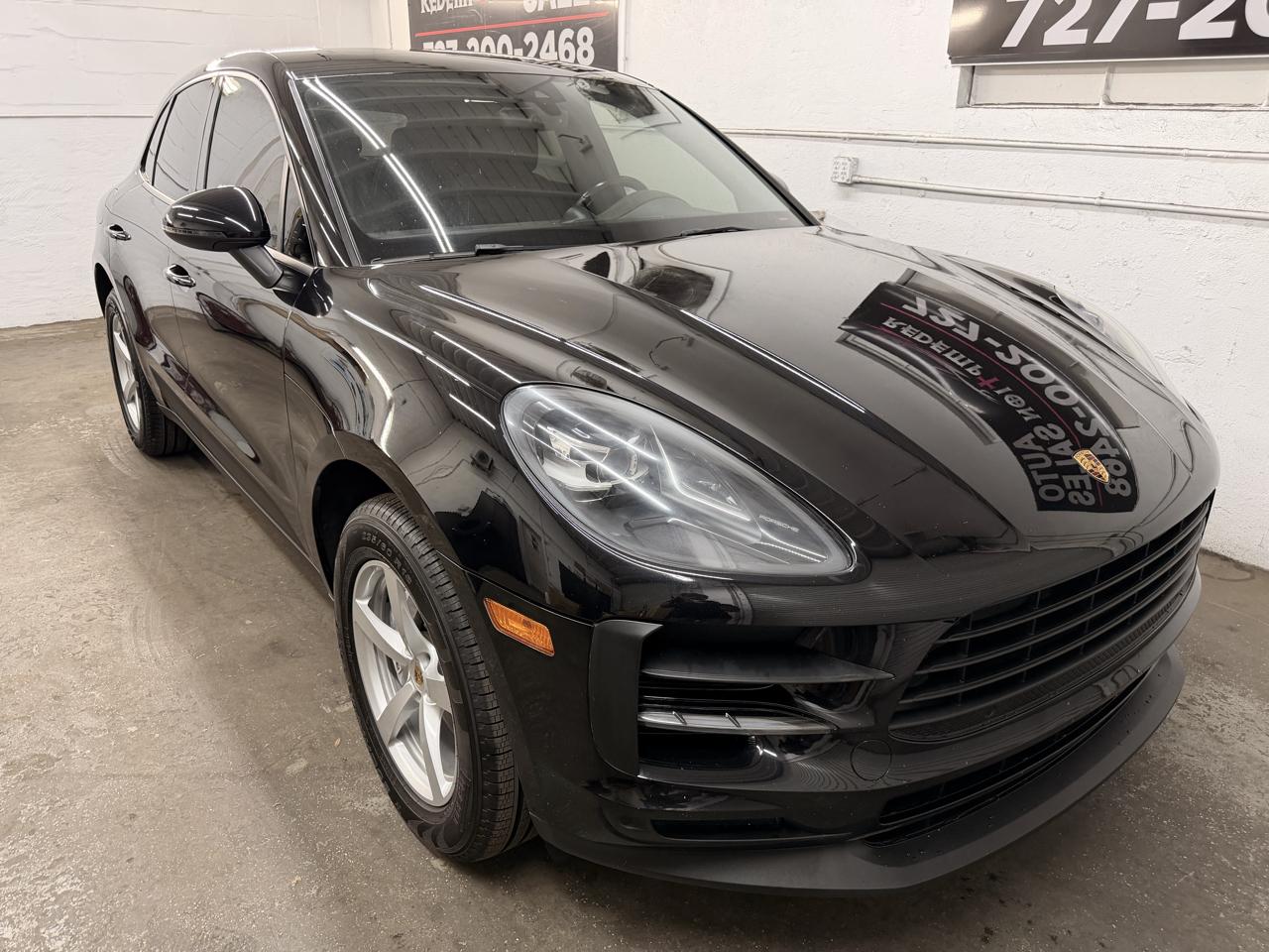 Porsche Macan Base 2021