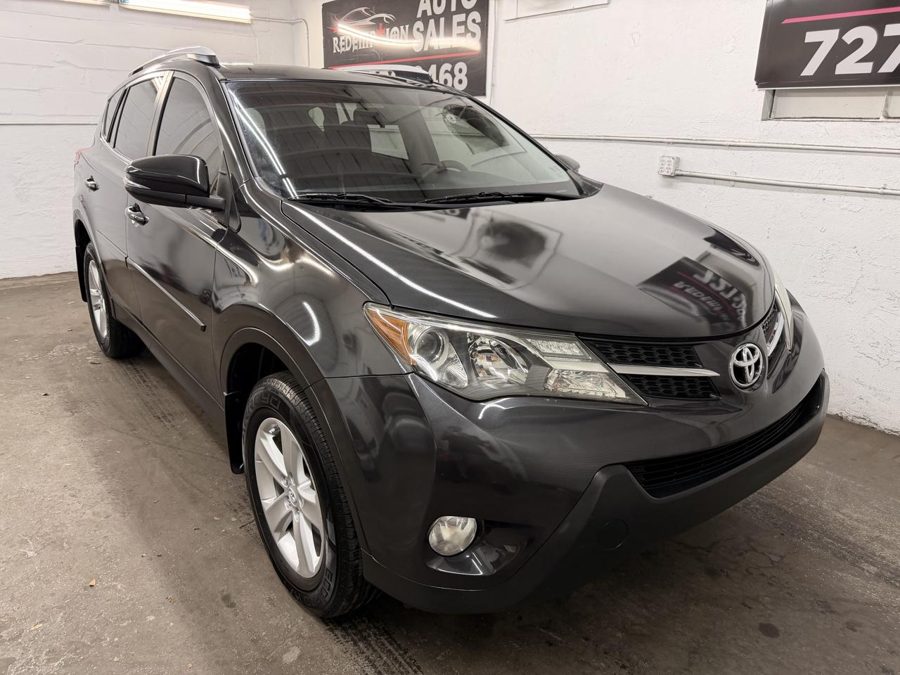 Toyota RAV4 XLE FWD 2013