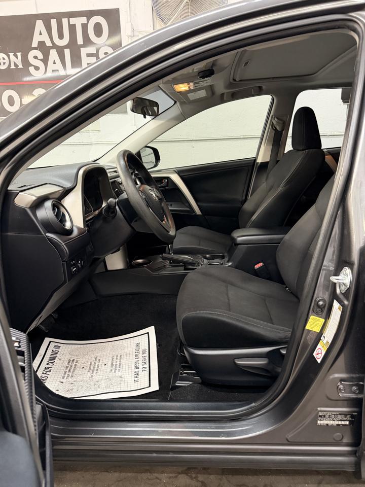 Toyota RAV4 XLE FWD 2013