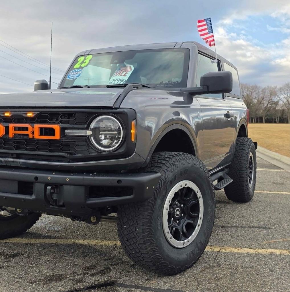 Ford Bronco Base 2-Door w/Advanced 2023