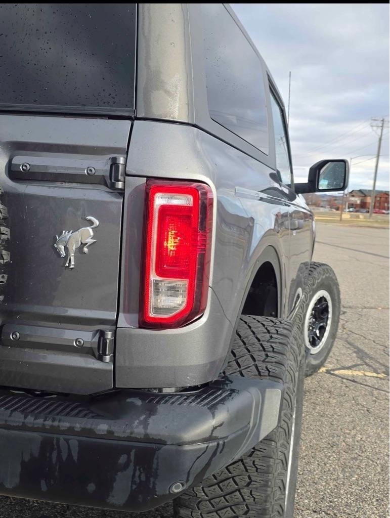 Ford Bronco Base 2-Door w/Advanced 2023