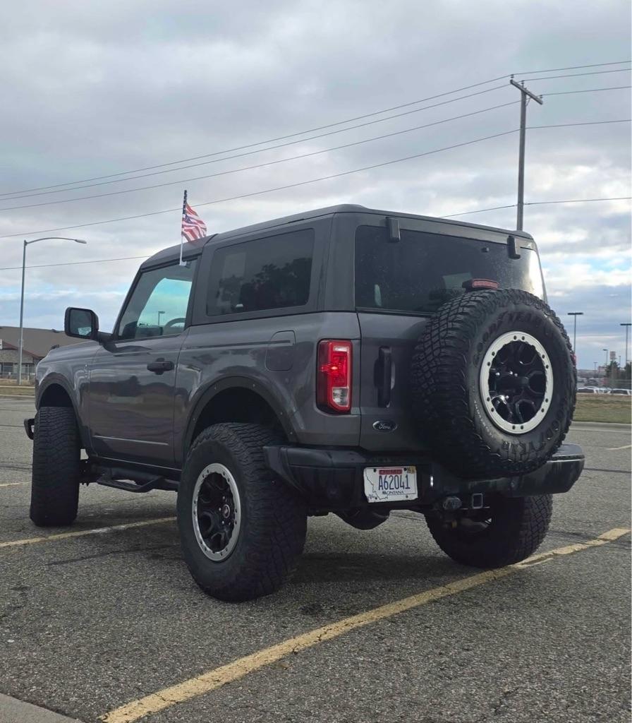 Ford Bronco Base 2-Door w/Advanced 2023