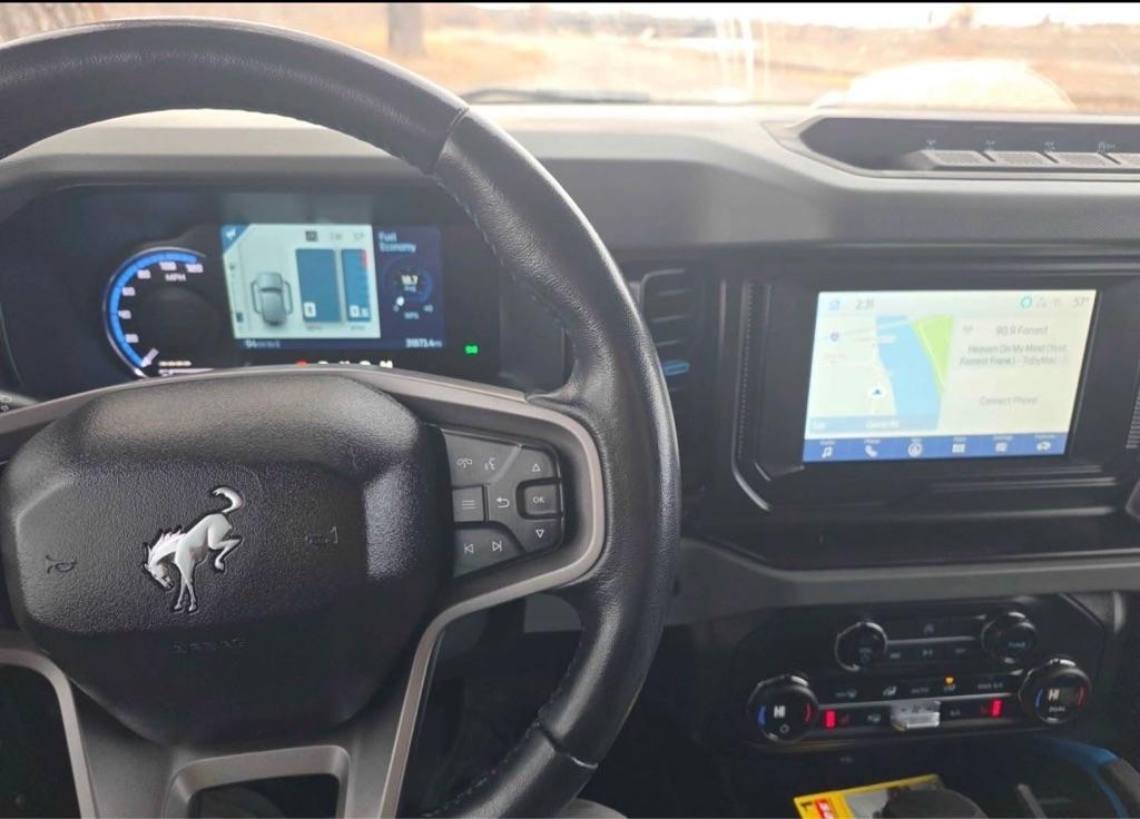 Ford Bronco Base 2-Door w/Advanced 2023