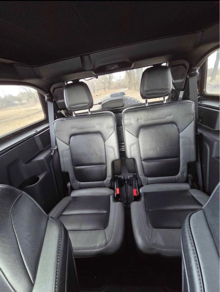 Ford Bronco Base 2-Door w/Advanced 2023