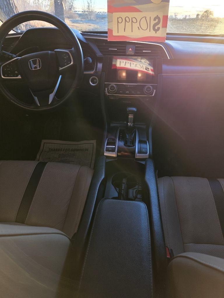 Honda Civic Touring Sedan CVT 2016