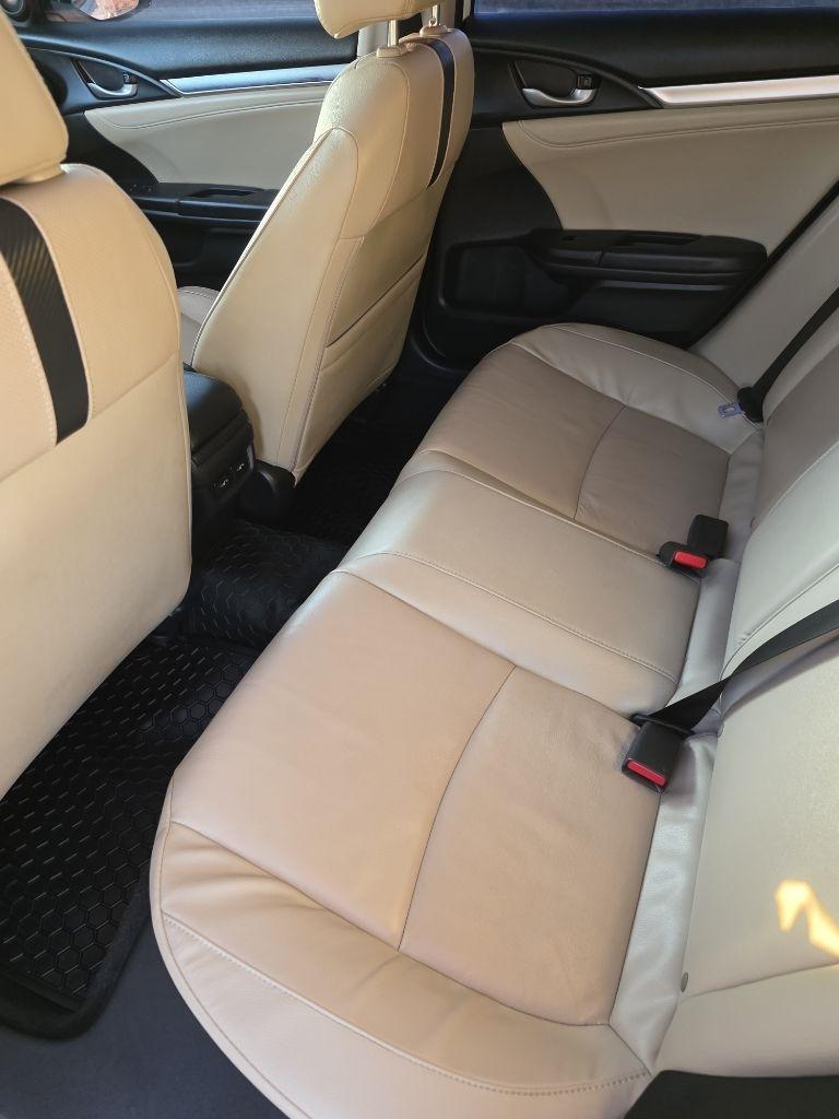 Honda Civic Touring Sedan CVT 2016