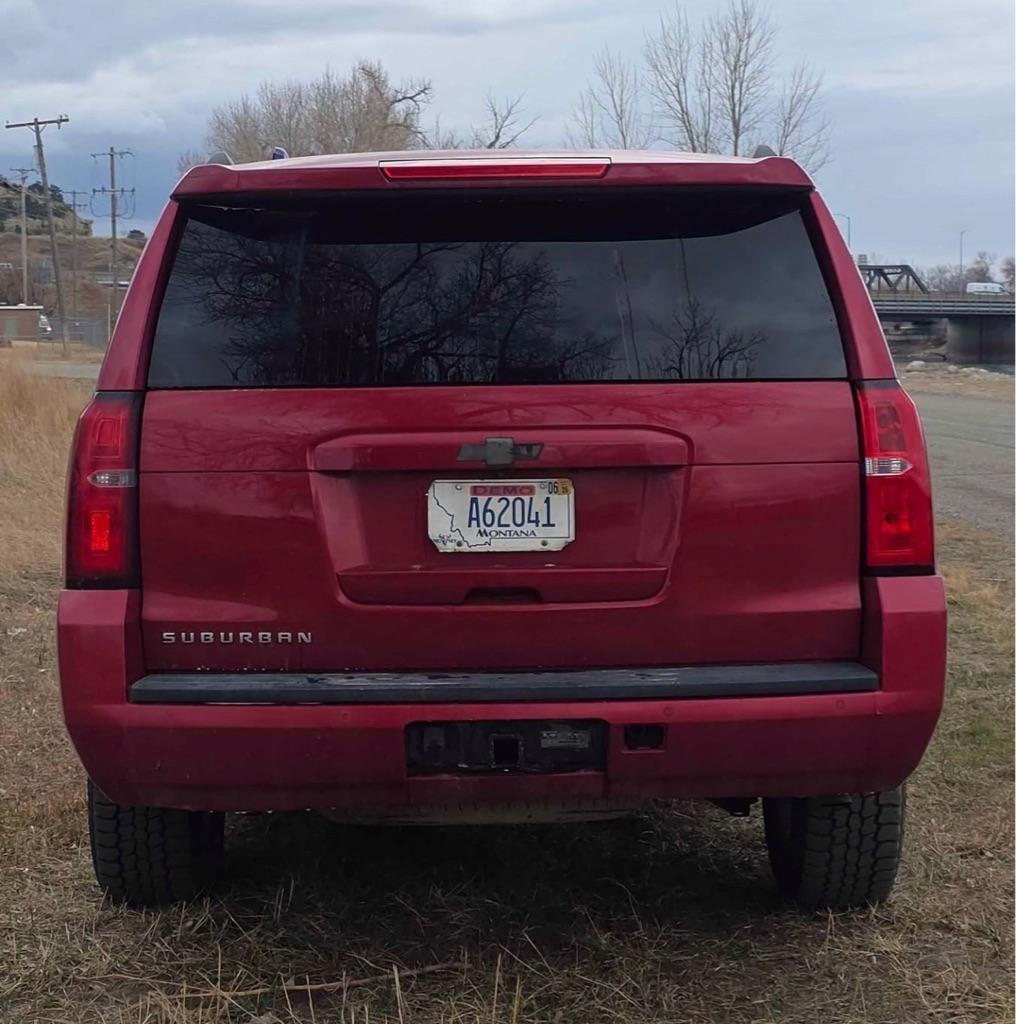 Chevrolet Suburban LT 1500 4WD 2015