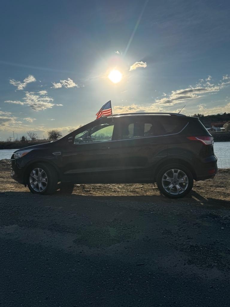 Ford Escape Titanium 4WD 2016