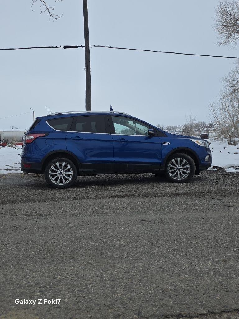 Ford Escape Titanium 4WD 2017