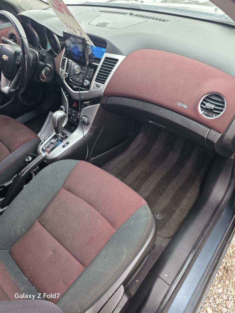Chevrolet Cruze 1LT 2012