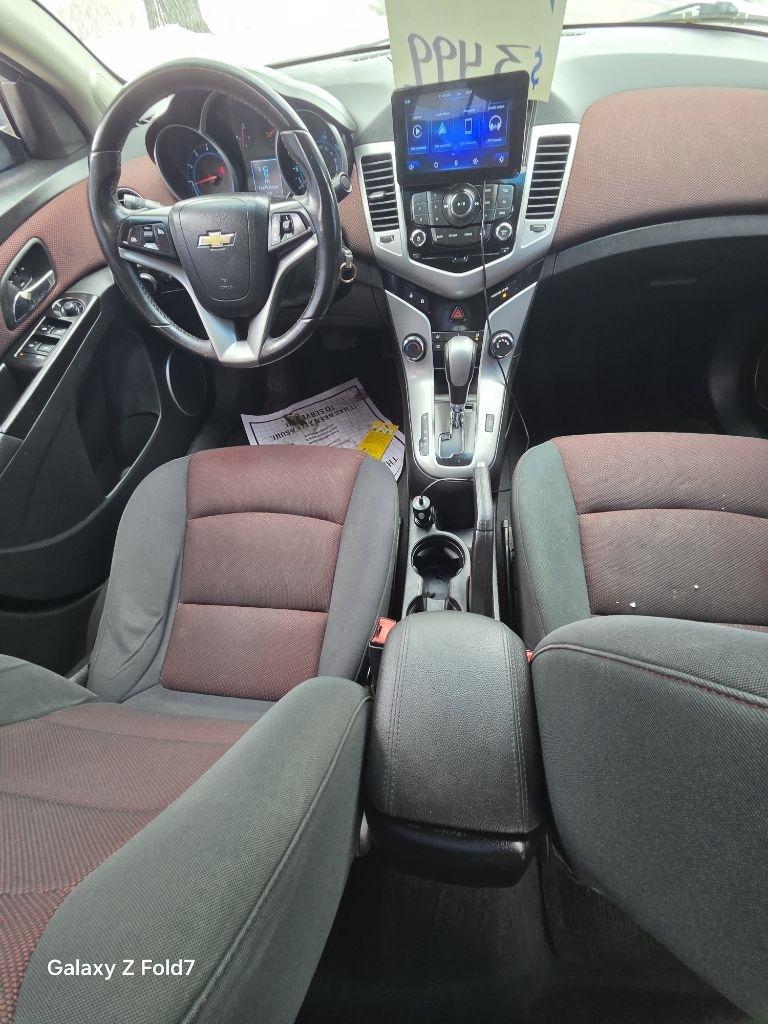 Chevrolet Cruze 1LT 2012