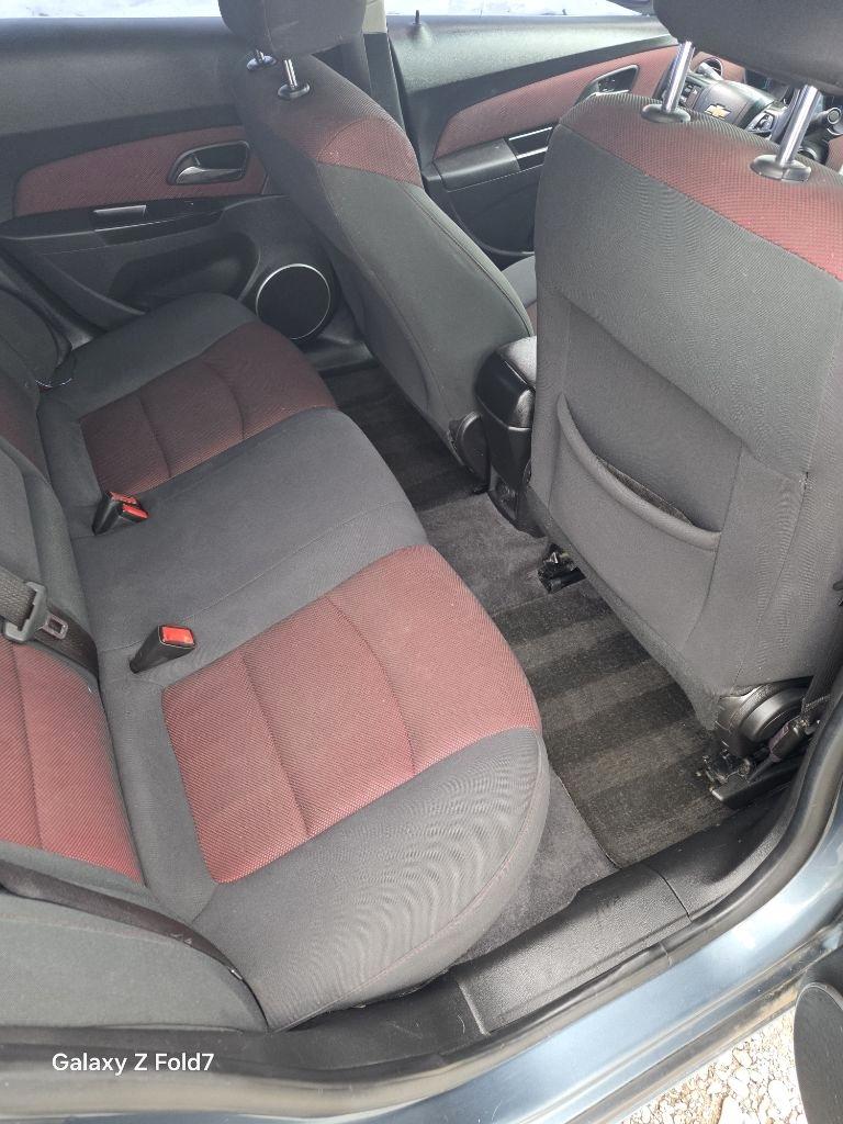 Chevrolet Cruze 1LT 2012