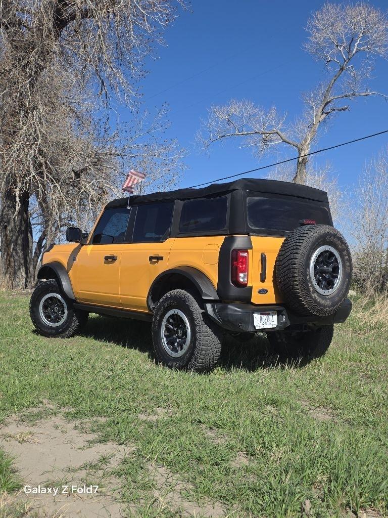 Ford Bronco Base 4-Door w/Advanced 2022