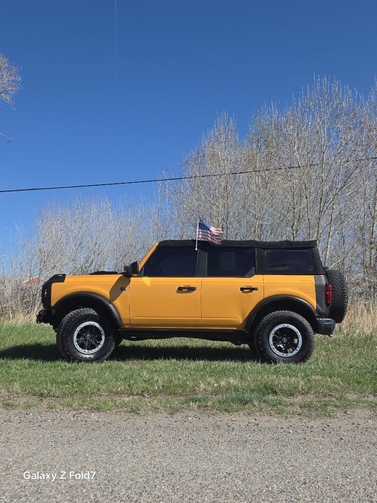 Ford Bronco Base 4-Door w/Advanced 2022