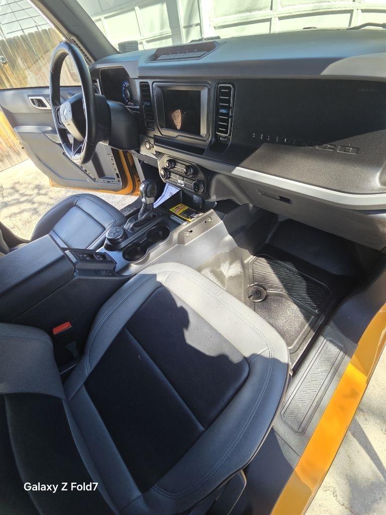 Ford Bronco Base 4-Door w/Advanced 2022