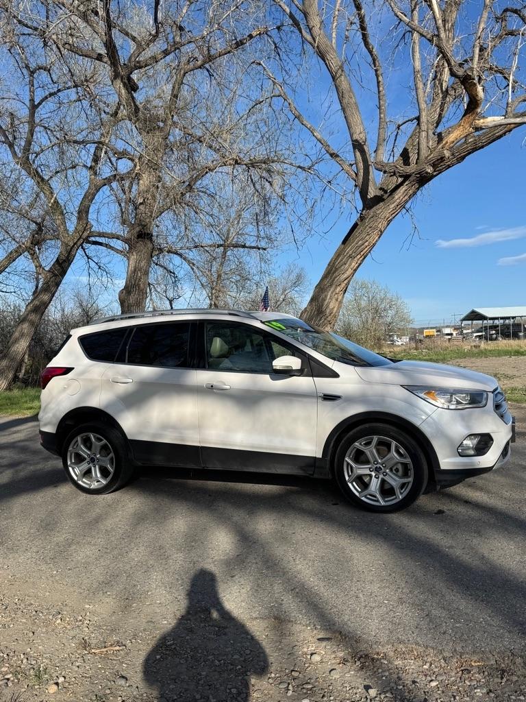 Ford Escape Titanium 4WD 2019