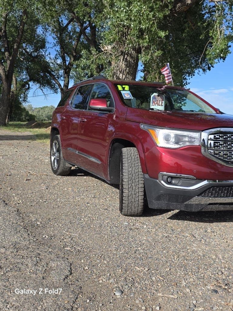 GMC Acadia Denali AWD 2017