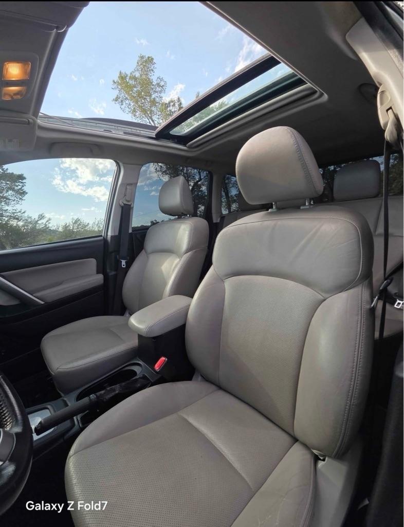 Subaru Forester 2.5i Touring 2015