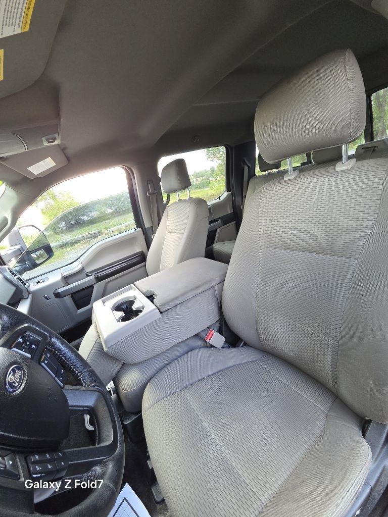 Ford F-150 XL SuperCrew 5.5-ft. Bed 4WD 2015