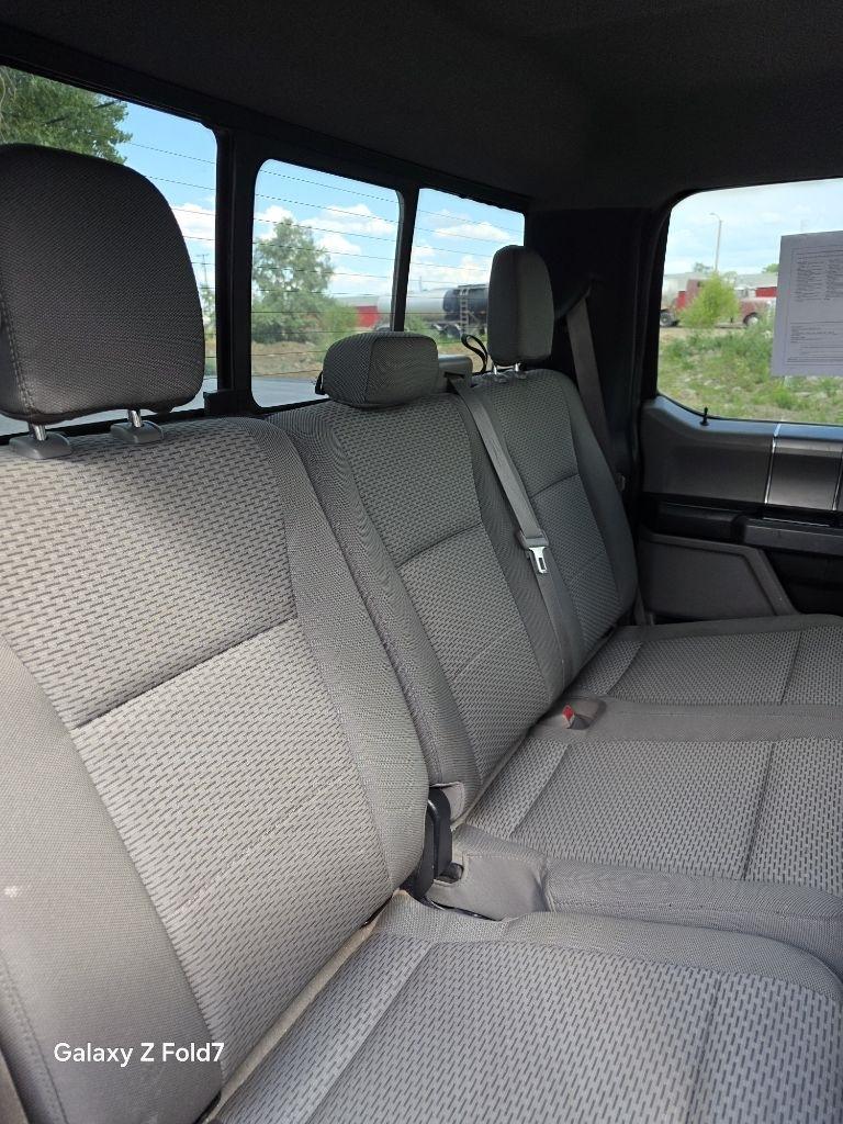 Ford F-150 XL SuperCrew 5.5-ft. Bed 4WD 2015