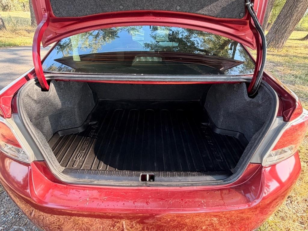 Subaru Impreza 2.0i Premium PZEV 4-Door 2015