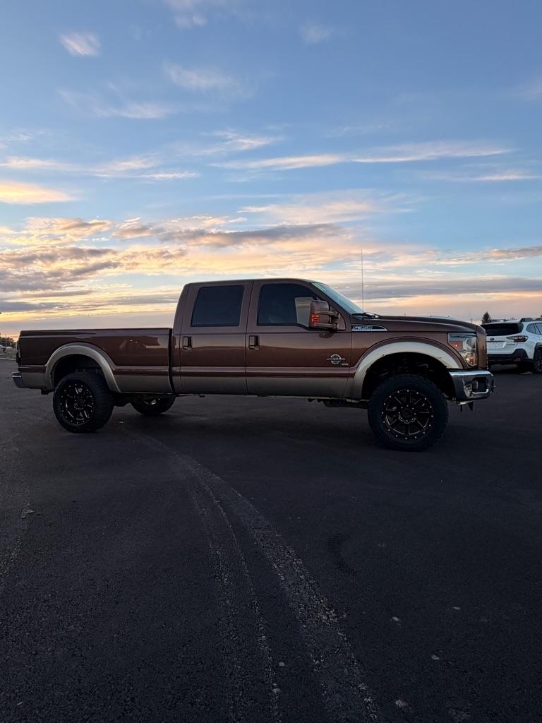 Ford F-350 SD King Ranch Crew Cab 4WD 2011