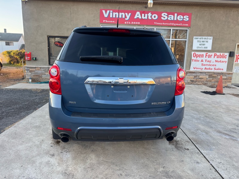 2011 Chevrolet Equinox LT photo 4