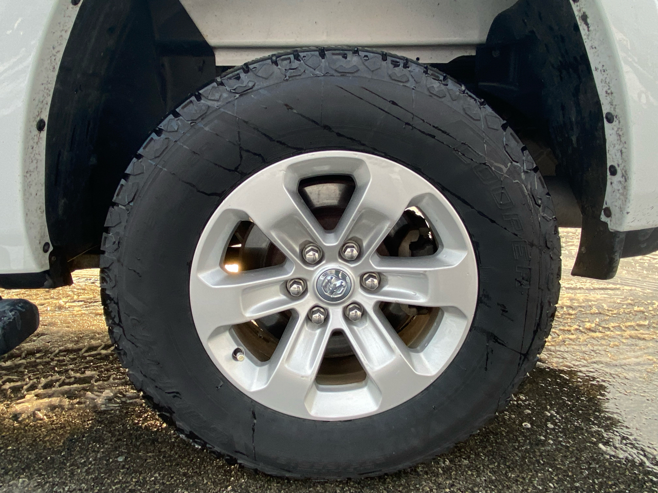 RAM 1500 Laramie Crew Cab SWB 4WD 2021