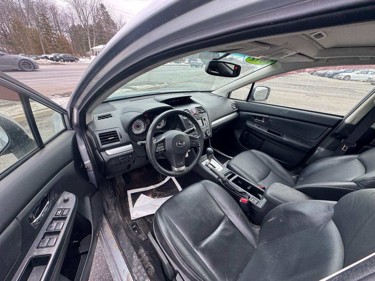 Subaru Impreza Limited 4-Door+S/R 2012