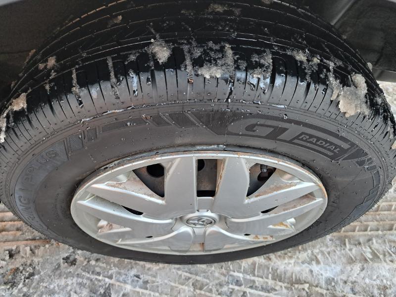 Toyota Sienna CE FWD 7-Passenger 2009