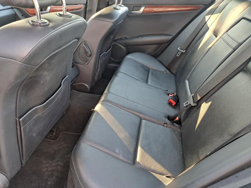 Mercedes-Benz C-Class C300 4MATIC Luxury Sedan 2011