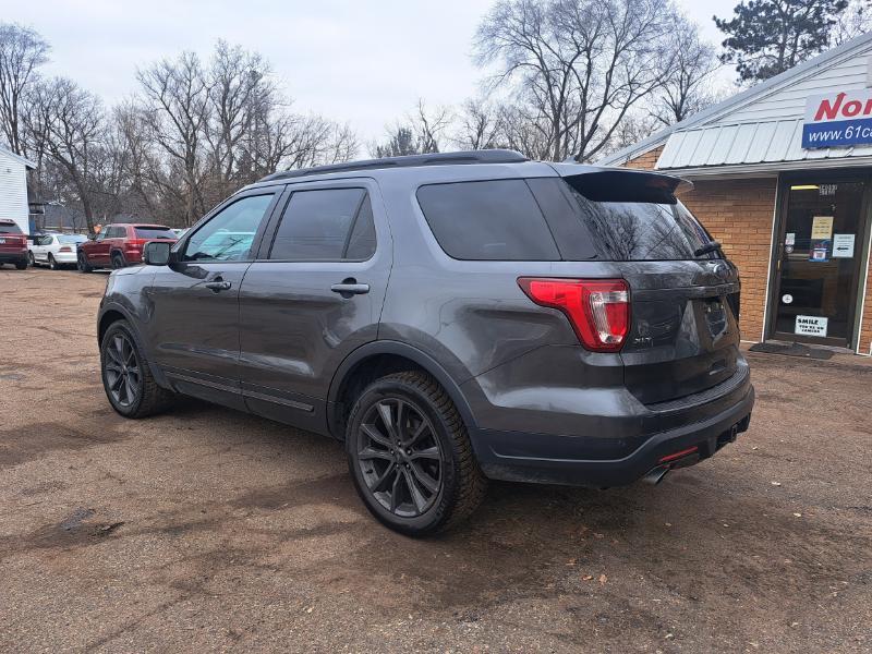 Ford Explorer XLT 4WD 2018