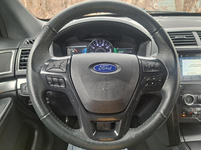 Ford Explorer XLT 4WD 2018