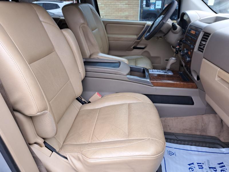 Nissan Titan LE Crew Cab 4WD SWB 2008