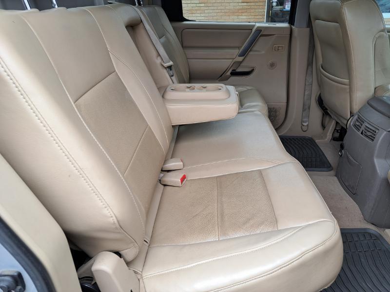 Nissan Titan LE Crew Cab 4WD SWB 2008