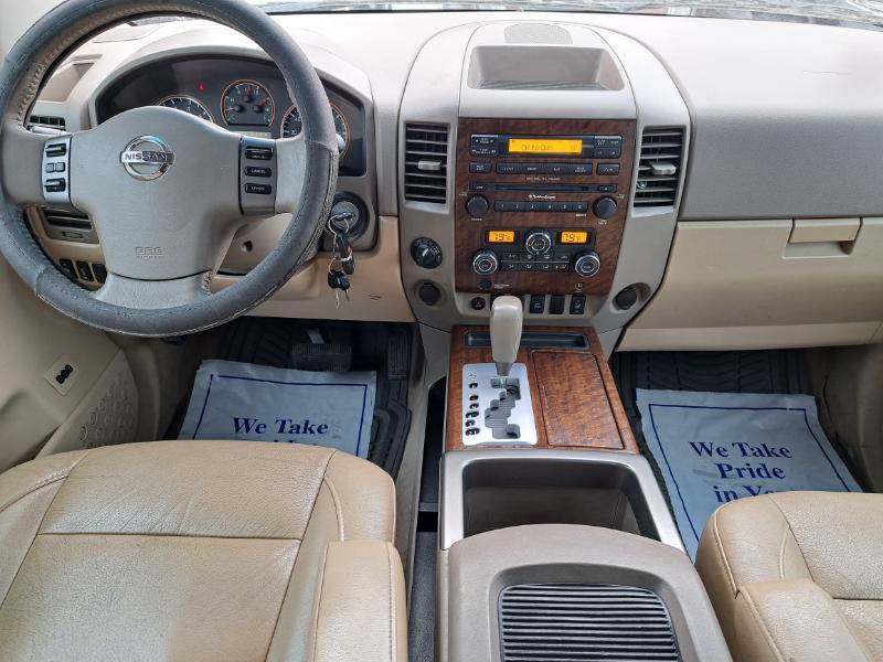 Nissan Titan LE Crew Cab 4WD SWB 2008