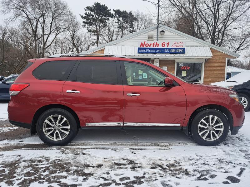 Nissan Pathfinder SV 4WD 2015