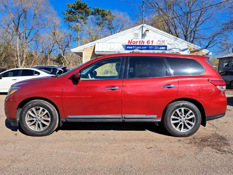 Nissan Pathfinder SV 4WD 2015