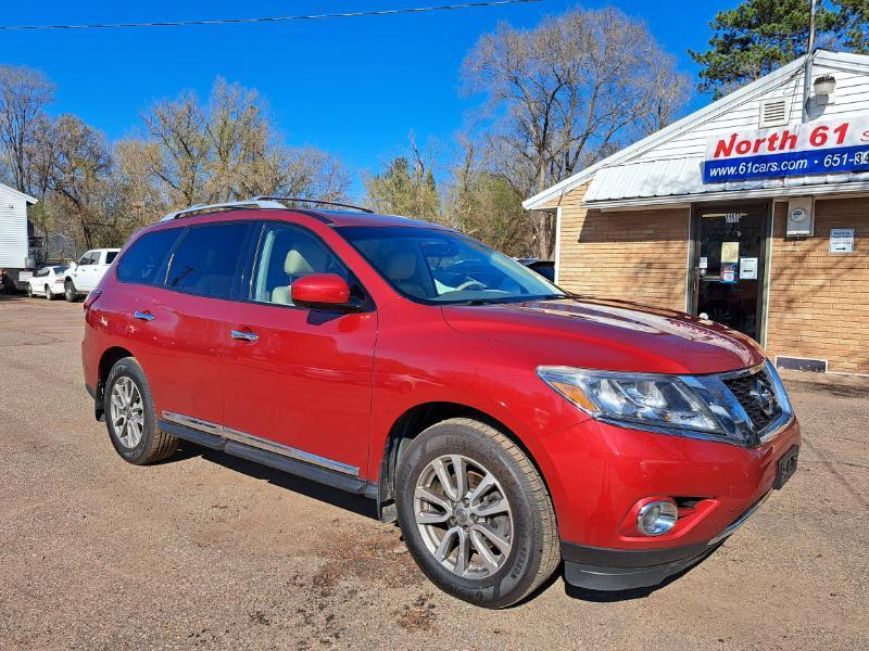 Nissan Pathfinder SV 4WD 2015