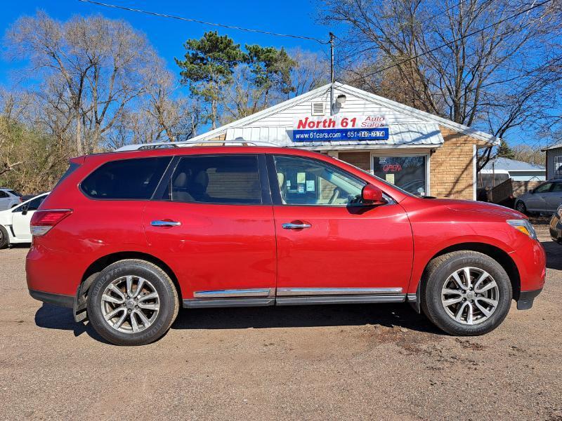 Nissan Pathfinder SV 4WD 2015