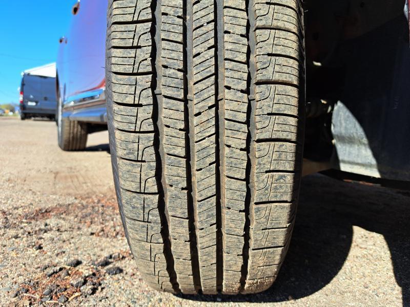 Nissan Pathfinder SV 4WD 2015