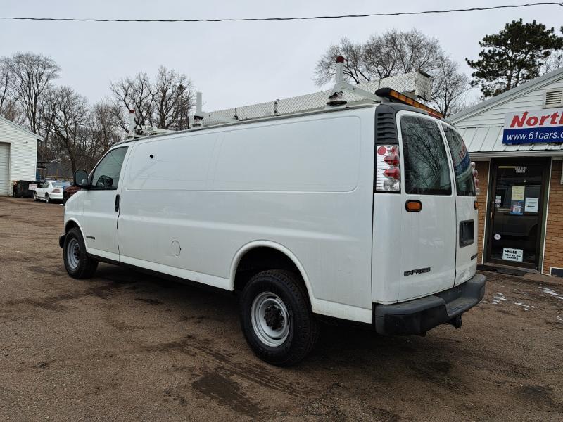 Chevrolet Express 3500 Extended Cargo 2000