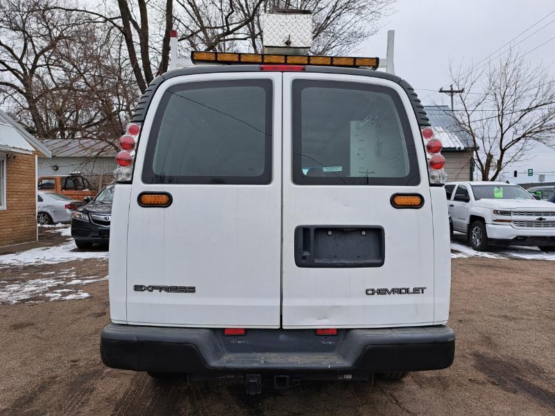 Chevrolet Express 3500 Extended Cargo 2000