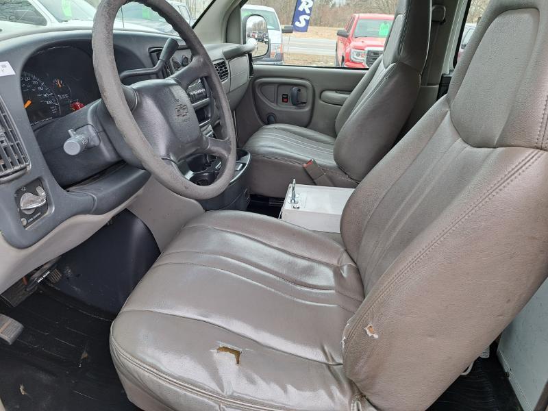 Chevrolet Express 3500 Extended Cargo 2000