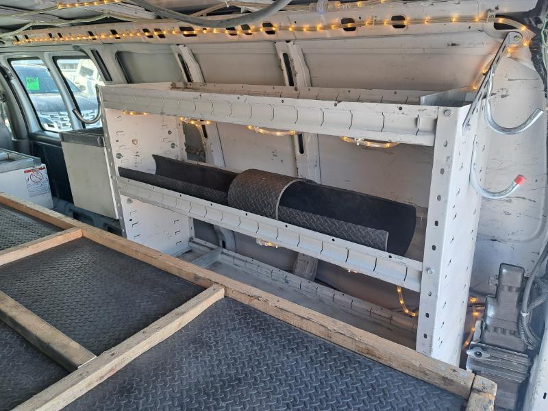 Chevrolet Express 3500 Extended Cargo 2000