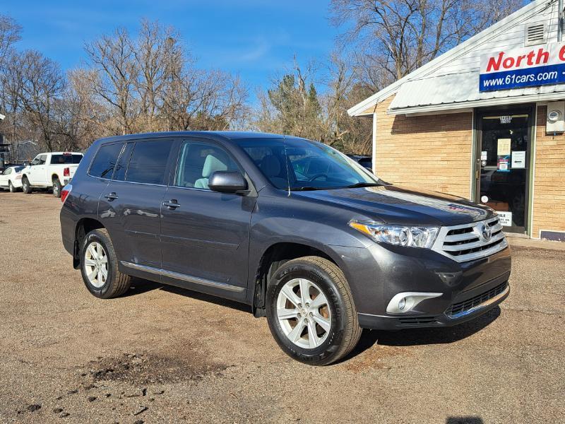 Toyota Highlander Base 4WD 2012