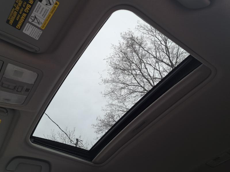 Toyota RAV4 Limited I4 4WD 2012